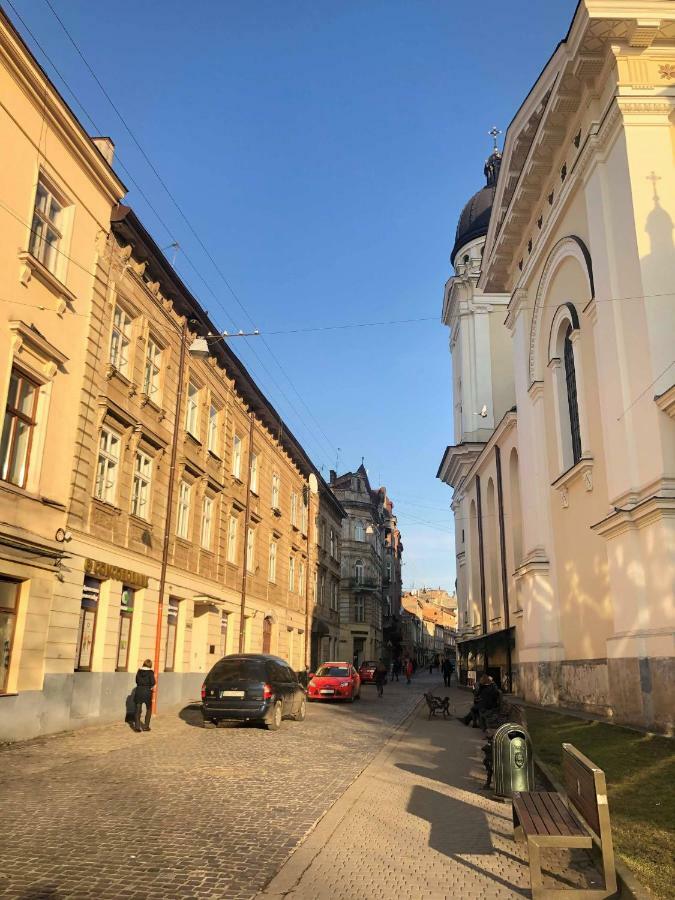 Modern apartment in Lviv historic centre Exterior foto